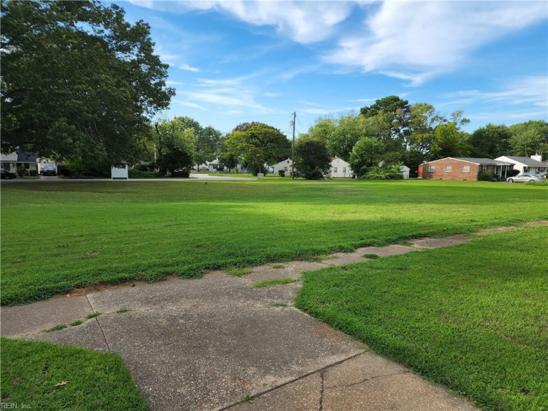 Photo 4 of 4 residential for sale in Hampton virginia Photo 4 of 4 residential for sale in Hampton virginia