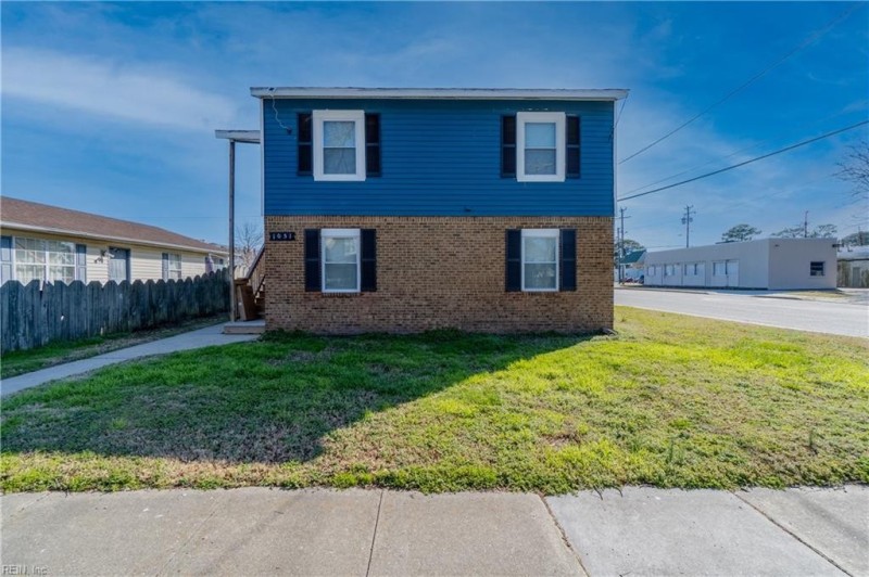 Photo 1 of 17 residential for sale in Norfolk virginia