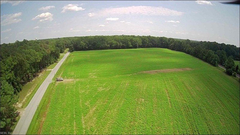 Photo 1 of 18 land for sale in Isle of Wight County virginia