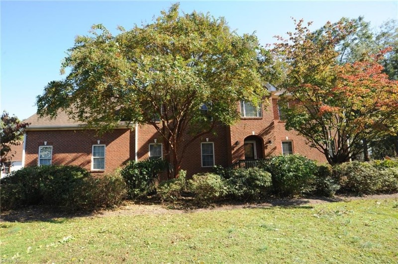 Photo 1 of 32 residential for sale in Norfolk virginia