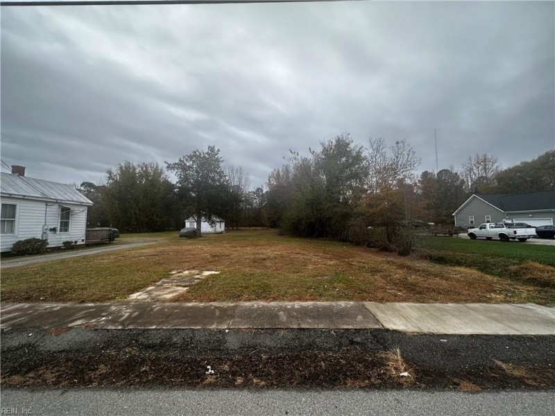 Photo 1 of 30 land for sale in Isle of Wight County virginia