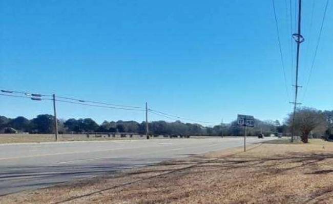 1+ac Road Street, Pasquotank County, NC 27909