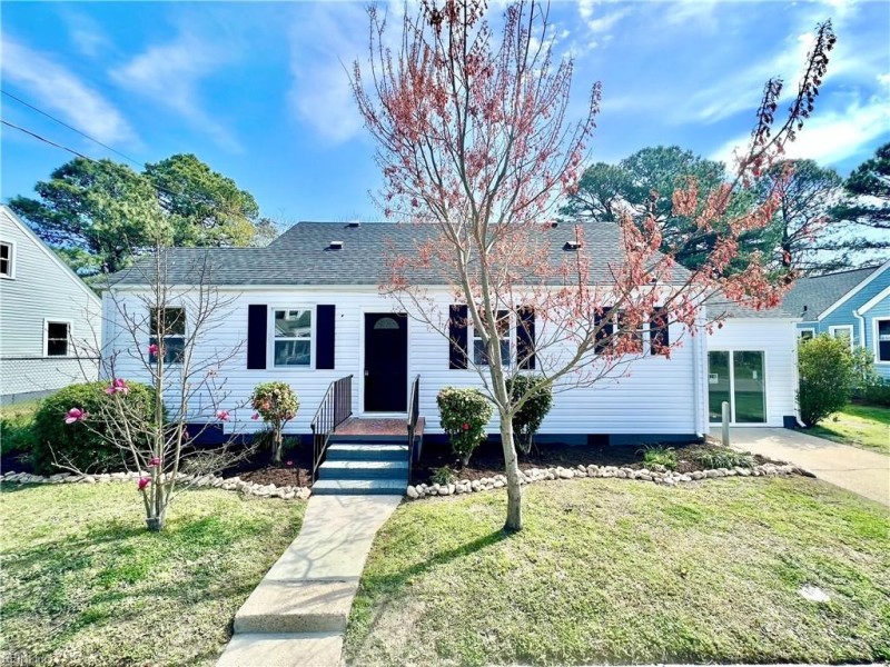Photo 1 of 30 residential for sale in Norfolk virginia