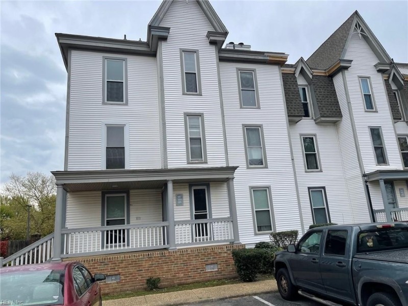 Photo 1 of 18 rental for rent in Portsmouth virginia