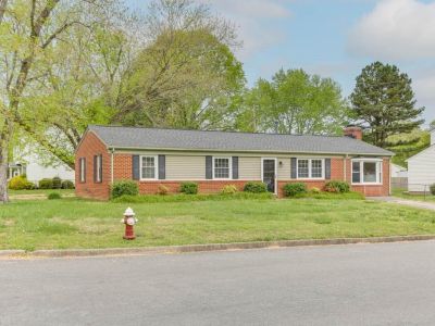 property image for 100 Hickory Hills Drive YORK COUNTY VA 23185