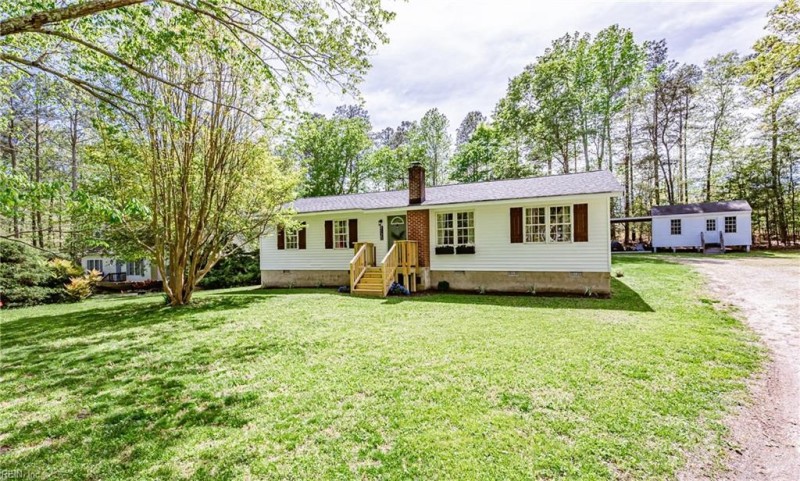 Photo 1 of 50 residential for sale in New Kent County virginia