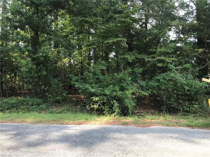 Photo 1 of 5 land for sale in Gloucester County virginia