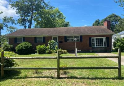 10 Greenfield Avenue, Hampton, VA 23666