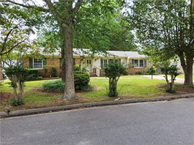 property image for 405 KINGS POINT Court VIRGINIA BEACH VA 23452