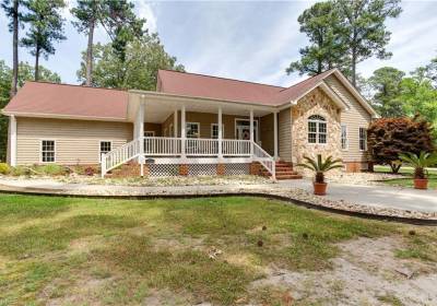 2 Timber Lane, Poquoson, VA 23662