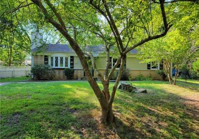 433 Queens Creek Road, York County, VA 23185