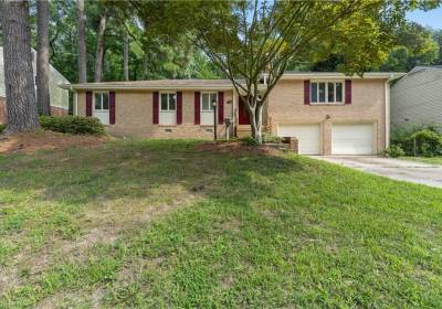 70 Sweetbriar Drive, Newport News, VA 23606