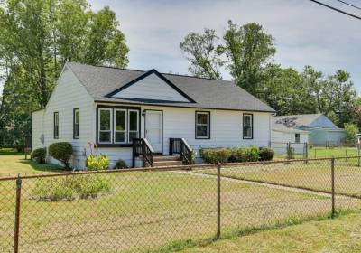 494 Queens Creek Road, York County, VA 23185