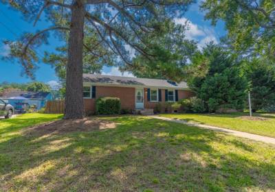 2817 Meadow Drive, Chesapeake, VA 23321