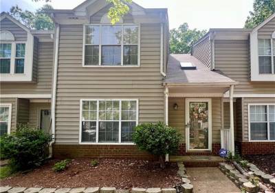 9 Hawthorn Place, Hampton, VA 23666