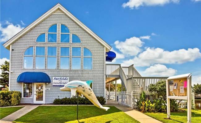 3665 Sandpiper Road, Virginia Beach, VA 23456