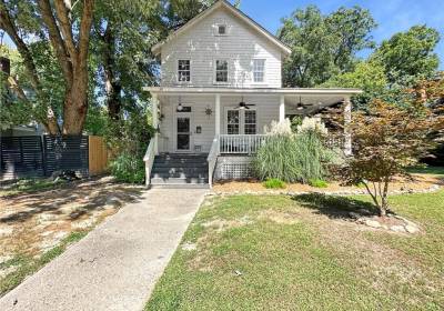 38 Locust Avenue, Hampton, VA 23661