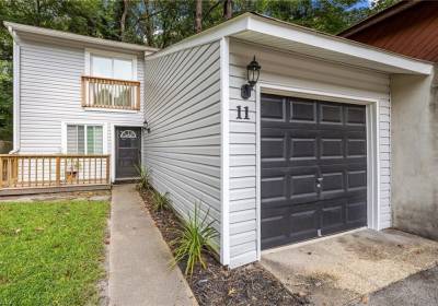 11 Lydney Circle, Chesapeake, VA 23320