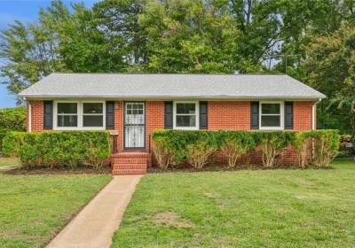 842 Redheart Drive, Hampton, VA 23666