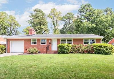 422 Eastwood Drive, Newport News, VA 23602