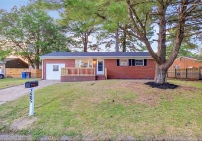 3905 Starboard Road, Chesapeake, VA 23321