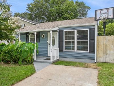 property image for 208 S Curry Street HAMPTON VA 23663