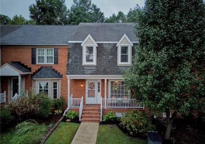 302 Middle Oaks Drive, Chesapeake, VA 23322