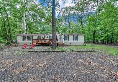 3907 Paradise Point Road, Gloucester County, VA 23072