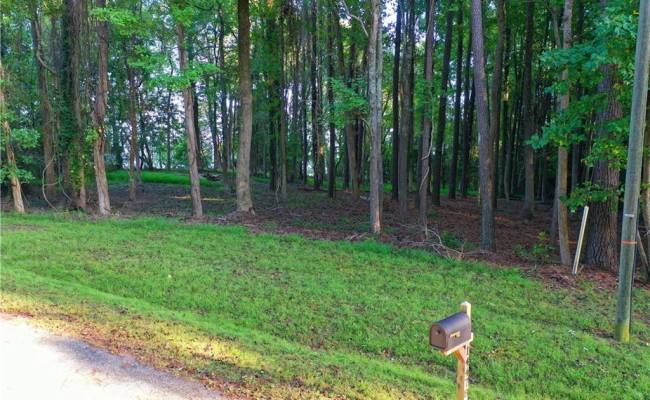 1.3ac Bradbys Lane, Isle of Wight County, VA 23430