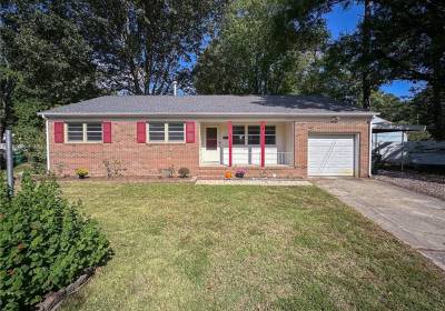 28 Effingham Place, Newport News, VA 23608