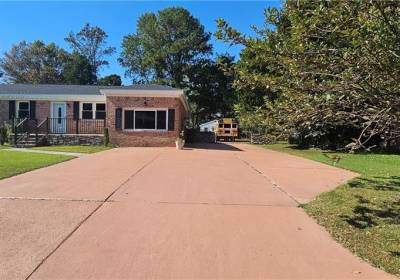 416 Fairfield Drive, Chesapeake, VA 23322