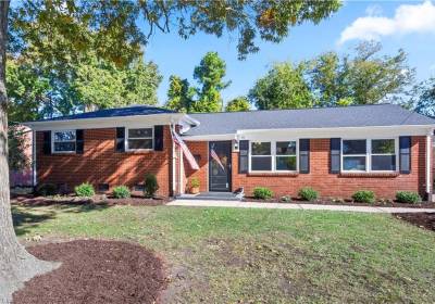 81 Longwood Drive, Hampton, VA 23669