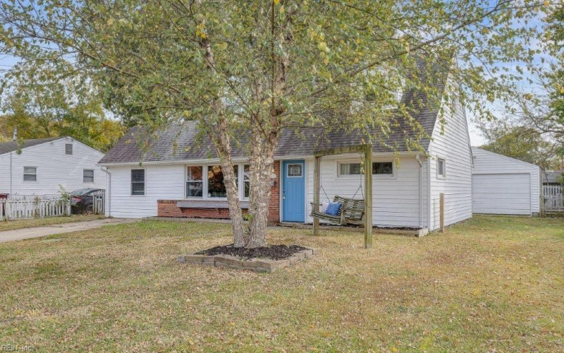 Photo 1 of 38 residential for sale in Chesapeake virginia