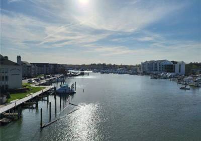 405 Harbour Point, Virginia Beach, VA 23451