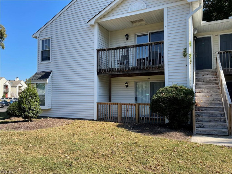 Photo 1 of 32 residential for sale in Chesapeake virginia