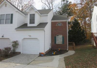 121 Creekshire Crescent, Newport News, VA 23603