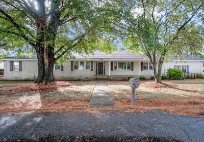 2004 Buckland Street, Chesapeake, VA 23324