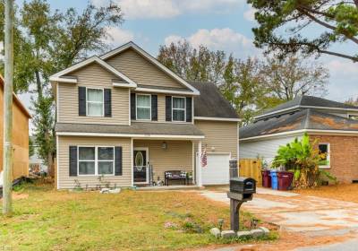 2220 Vicker Avenue, Chesapeake, VA 23324