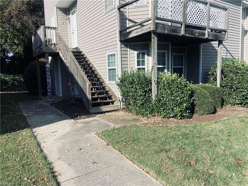 Photo 1 of 16 residential for sale in Hampton virginia