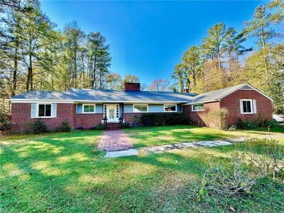 property image for 201 ROBINHOOD Road FRANKLIN VA 23851