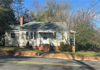 212 JACKSON Street, Franklin, VA 23851