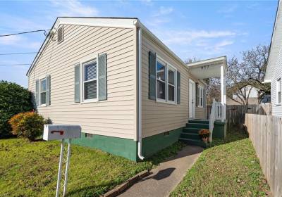 917 Crowell Avenue, Chesapeake, VA 23324