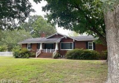 11 Johnson Point Road, Mathews County, VA 23109