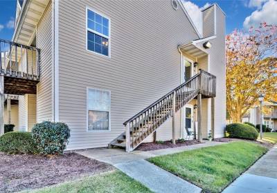 3 Lakeside Crescent, Hampton, VA 23669