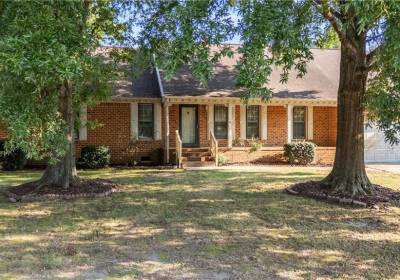 1809 Summerhedge Close, Virginia Beach, VA 23456