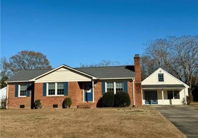 716 Chaucer Court, Franklin, VA 23851