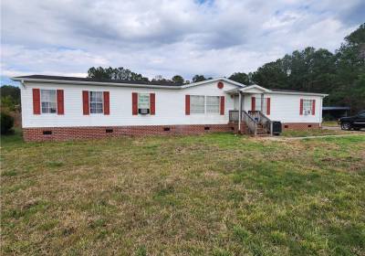 2349 Skeetertown Road, Suffolk, VA 23434