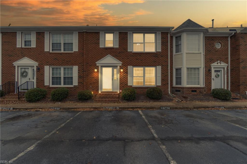 Photo 1 of 19 residential for sale in Chesapeake virginia