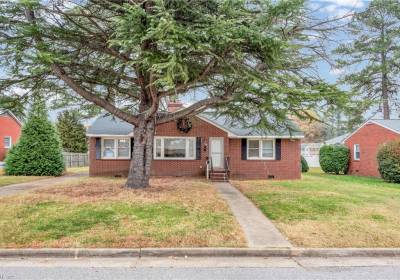 10 Ridgecrest Drive, Hampton, VA 23666