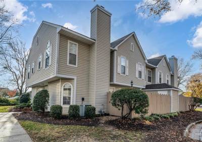 1744 Cottenham , Virginia Beach, VA 23454